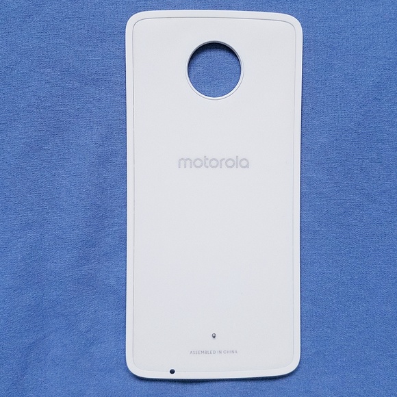 🔥3/$15🔥 NIB Cubs Motorola Z3 Play Magnetic Back - Picture 3 of 4